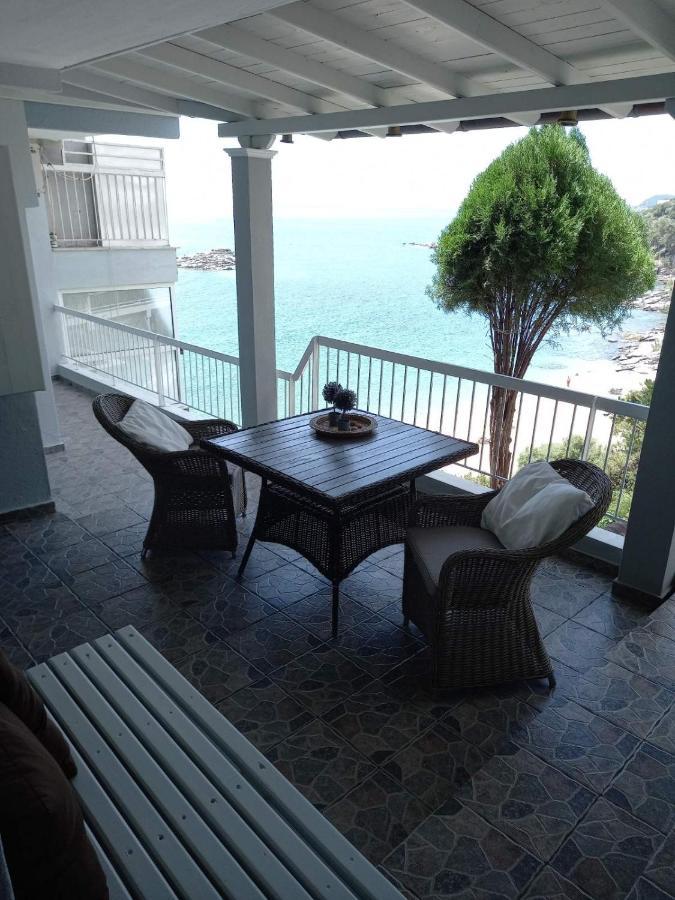 Balcony By The Sea Apartment Palaiontsiflikion Ngoại thất bức ảnh
